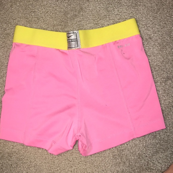 NIKE PROS - Picture 2 of 4